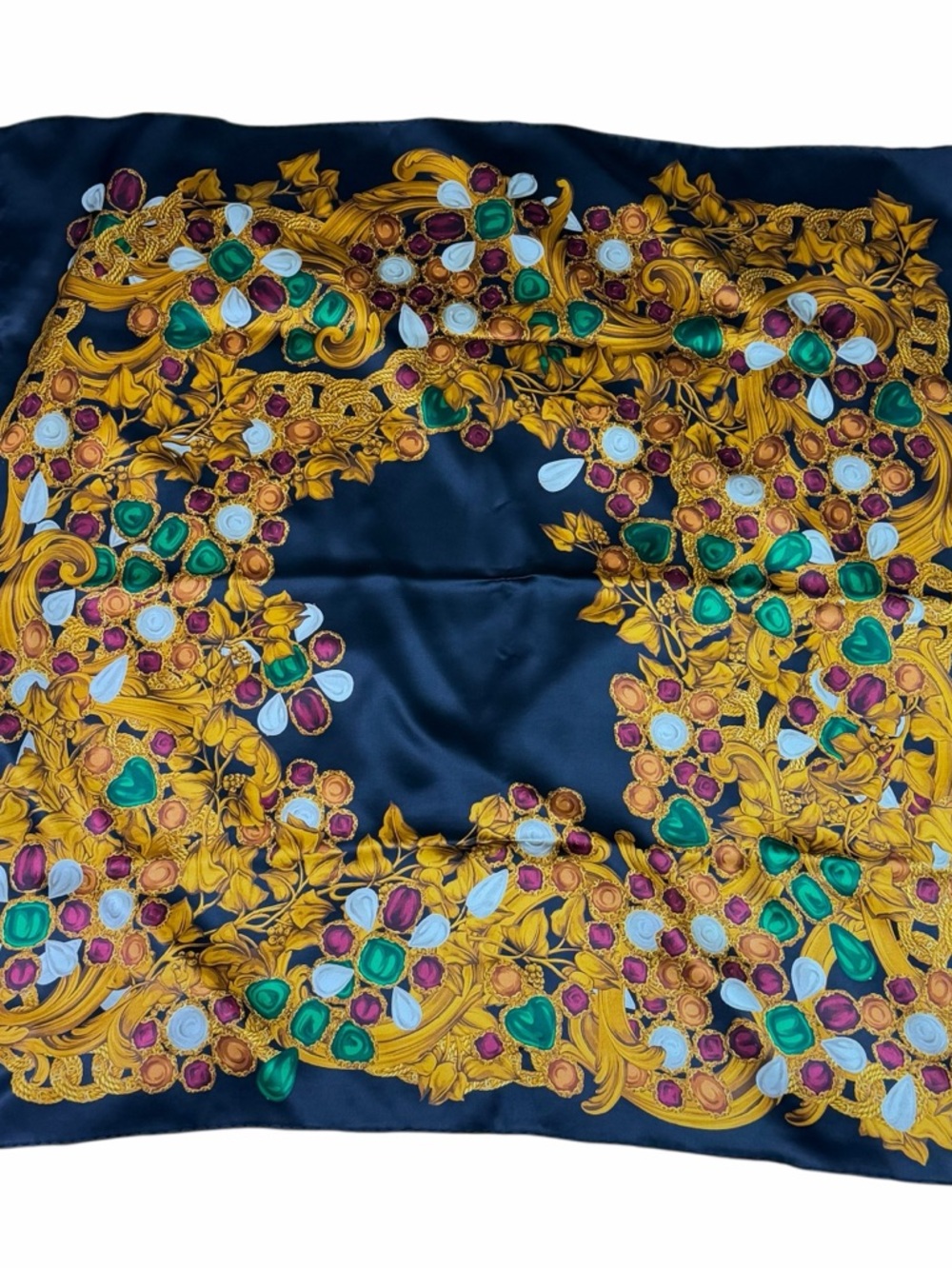 CHANEL Vintage Multicolor 100% Silk Scarf Made in Italy 38X38